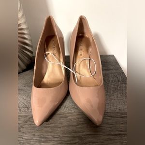 Marc Fisher Darren Nude Pumps - Size 6.5